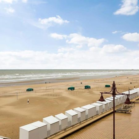 Huswell - Majestic Apartment With Breathtaking Sea View De Haan Exterior foto